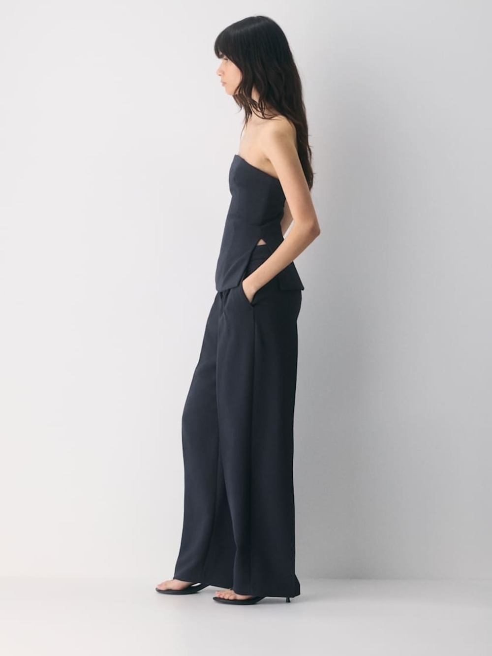 Aritzia NWT Strapless Posh Navy Peplum Top - Picture 5 of 15